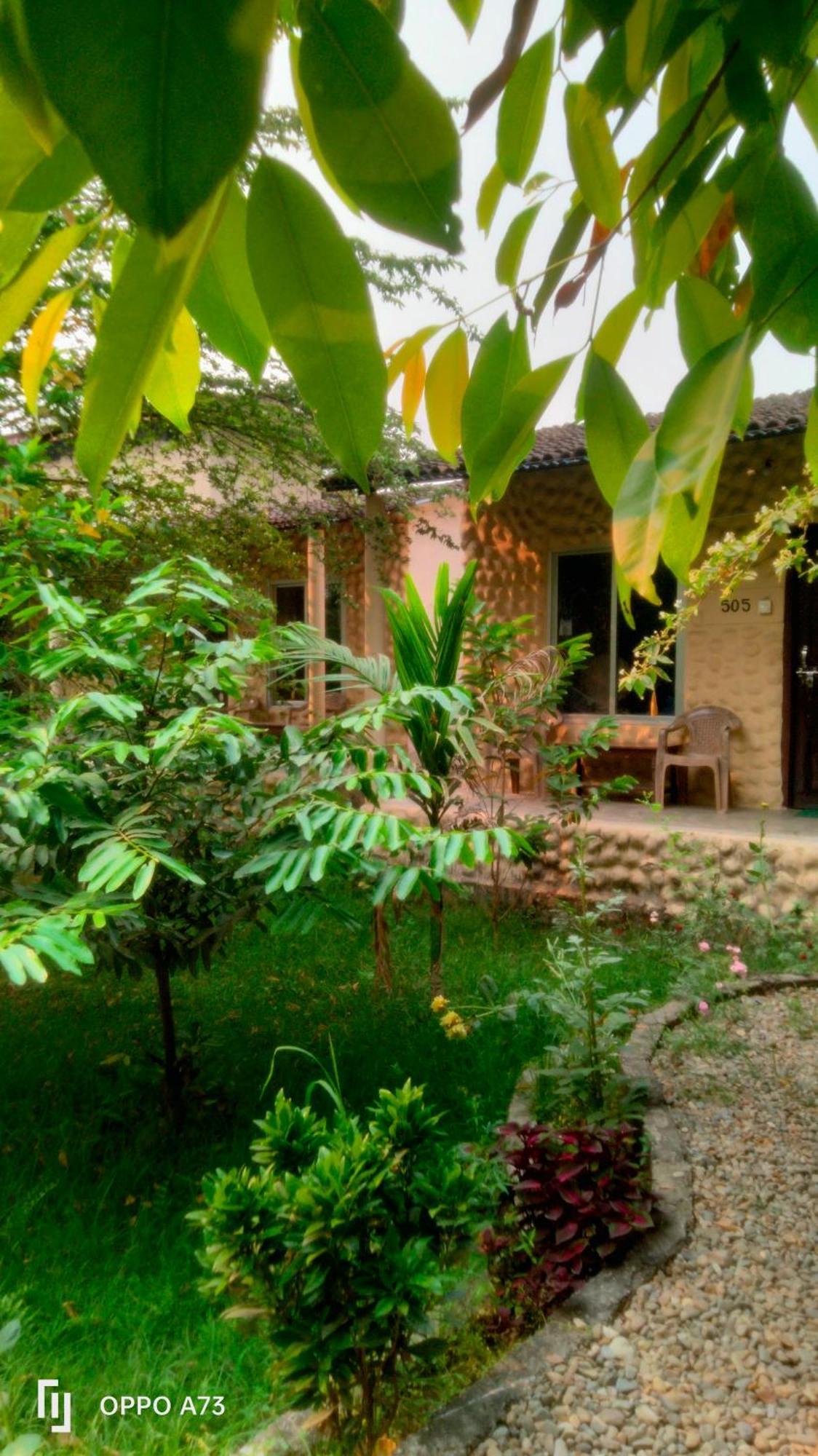 Hotel Tiger Tops Sauraha Pokoj fotografie