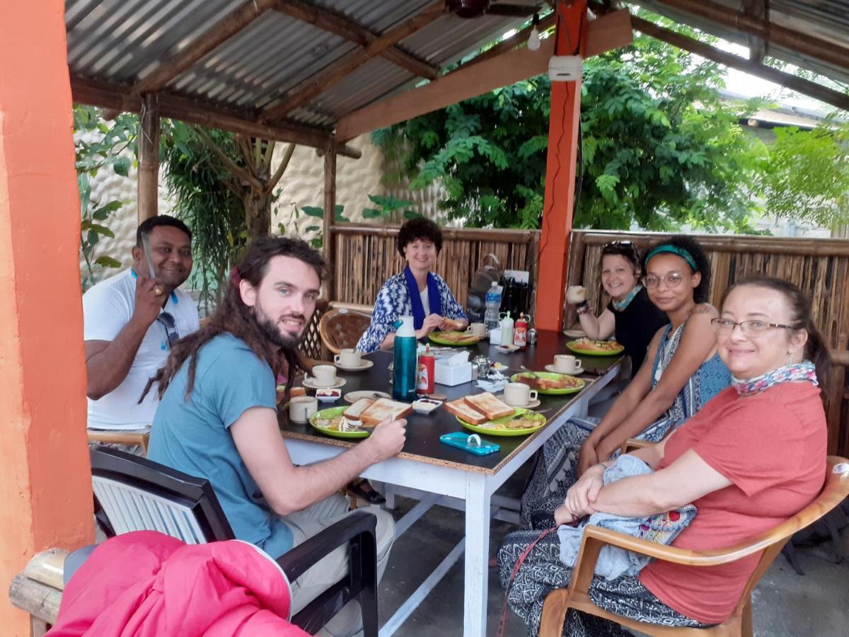 Hotel Tiger Tops Sauraha Exteriér fotografie